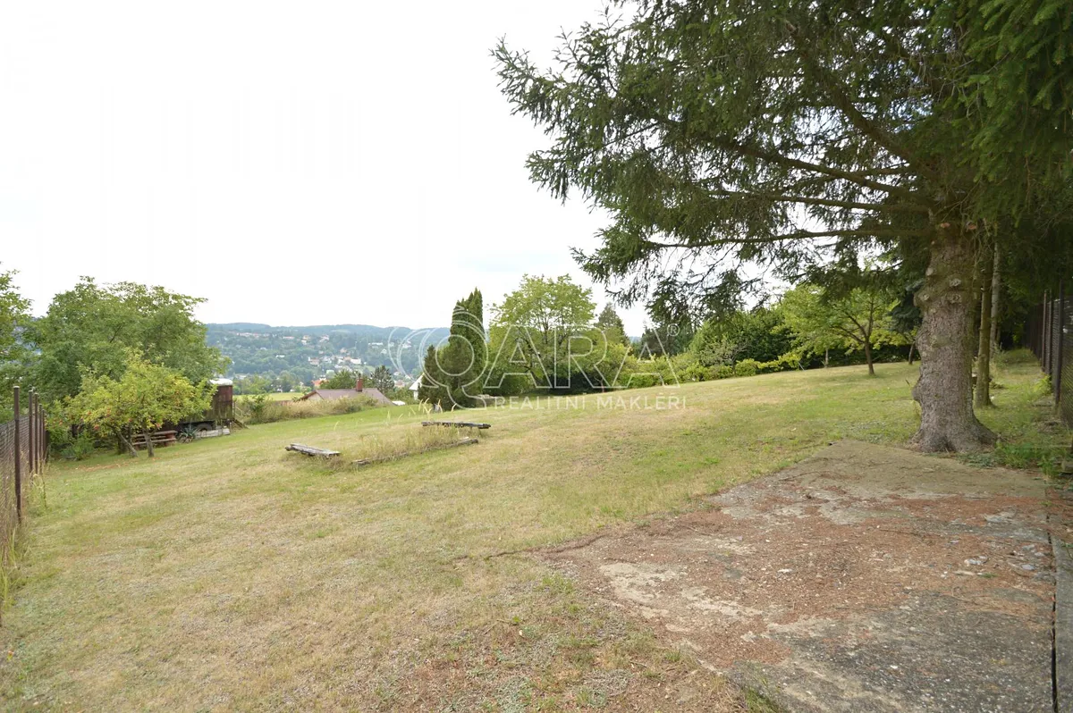 Prodej stavebního pozemku 1580 m²